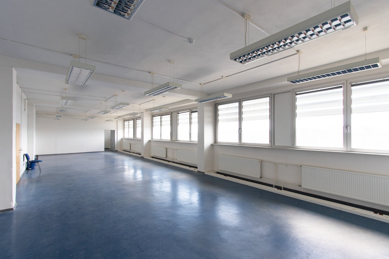 Pronájem kanceláře 320 m²