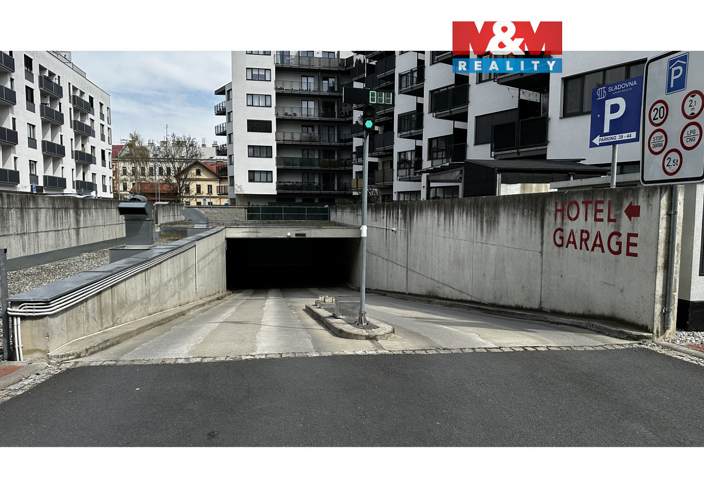 Pronájem garážového stání, olomouc, ul. eduarda hamburgera