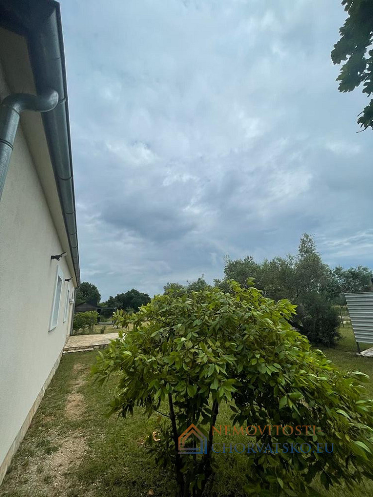 Prodej domu 150 m² s pozemkem 150 m² - Widok 5