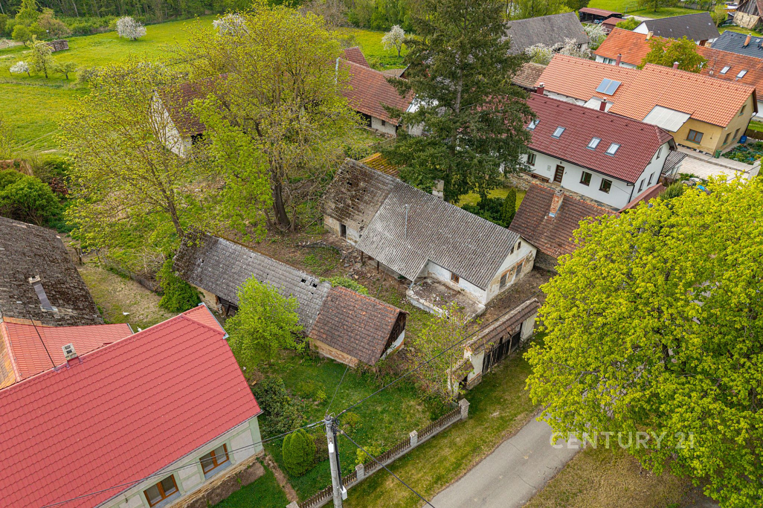 Prodej domu 80 m² s pozemkem 3 279 m²