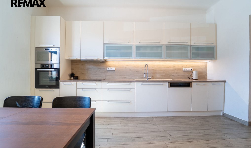 Prodej domu 220 m² s pozemkem 312 m², Kostelec nad Černými lesy – náhled fotky 16