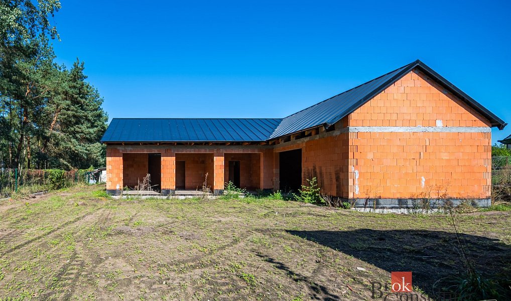 Prodej stavebního pozemku 560 m², Čeperka – fotka 1 z 22