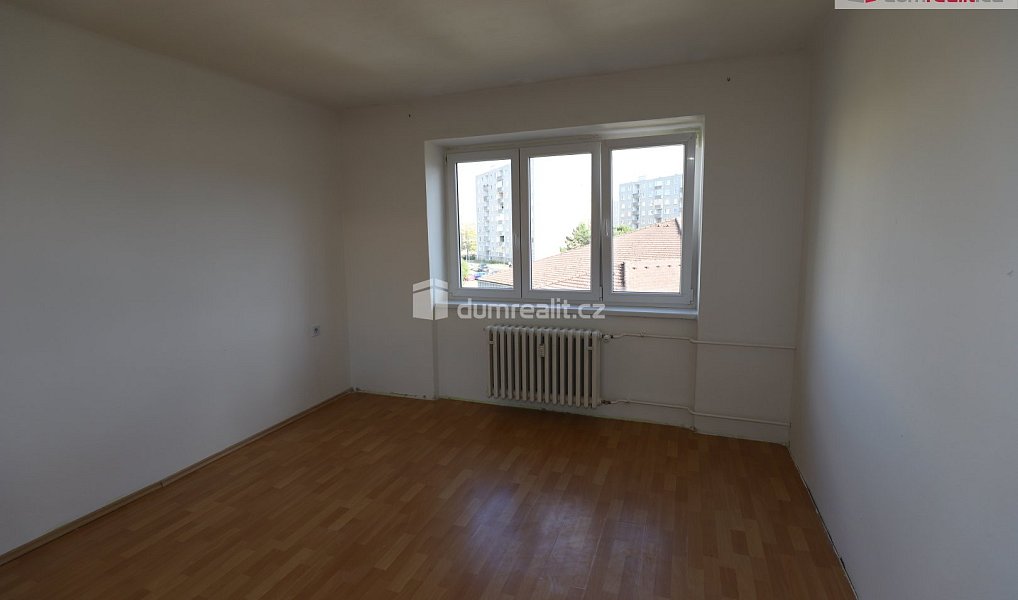 Pronájem bytu 2+1 65 m², Ostrov – náhled fotky 10