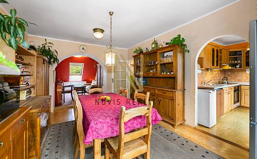Prodej bytu 3+1 90 m², Nádražní, Sušice - Sušice II, okres Klatovy