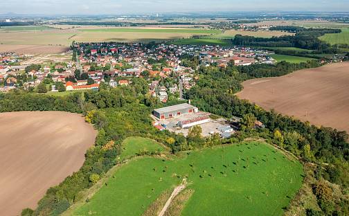 Prodej komerčního pozemku 18 816 m², Veleň, okres Praha-východ