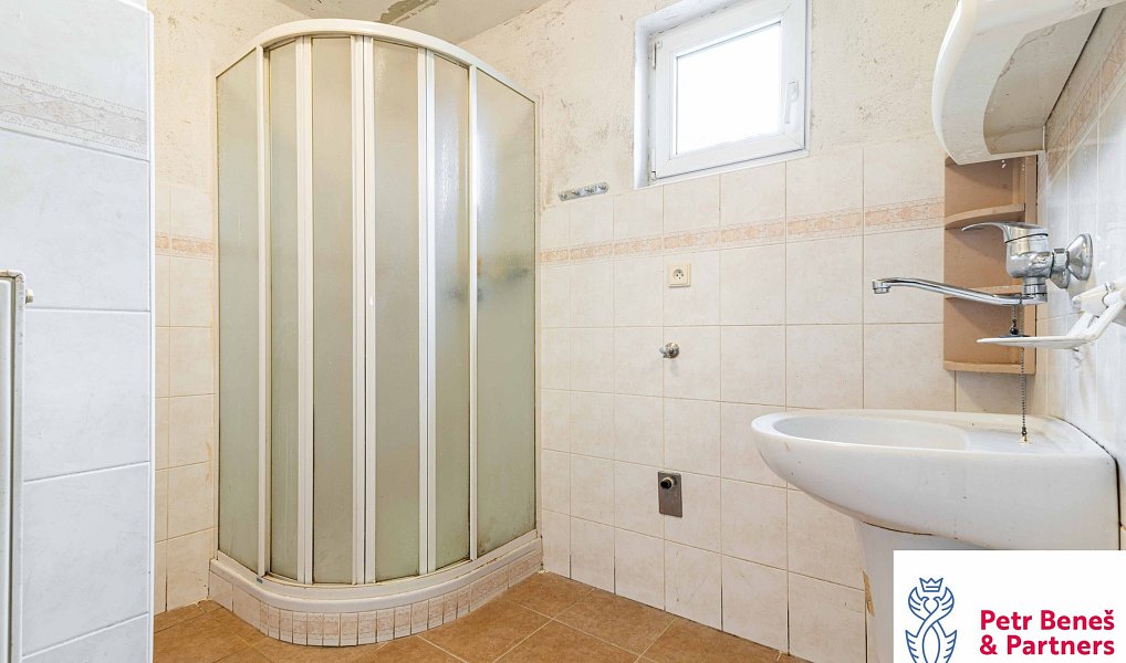 Prodej domu 55 m² s pozemkem 1 024 m², Krupá – náhled fotky 26
