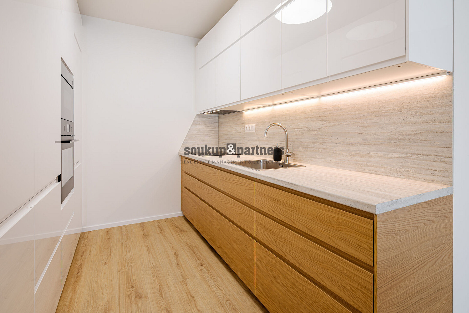 Pronájem bytu 2+kk 57 m² – fotografie 5