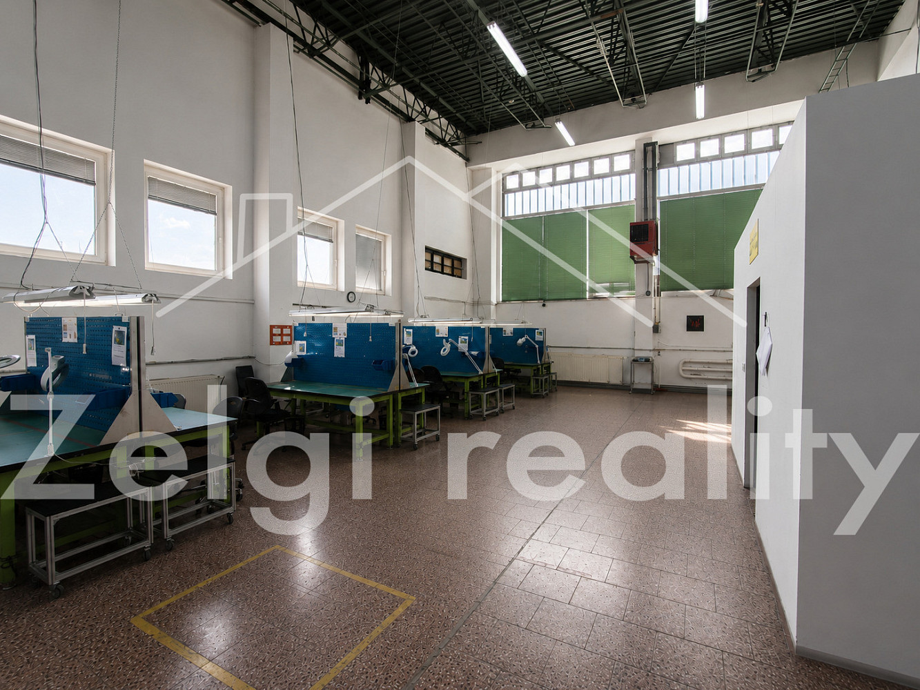 Pronájem skladovacích prostor 428 m² – pohled 2