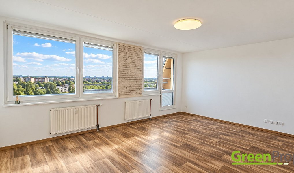 Pronájem bytu 1+kk 36 m², Praha – fotka 1 z 9
