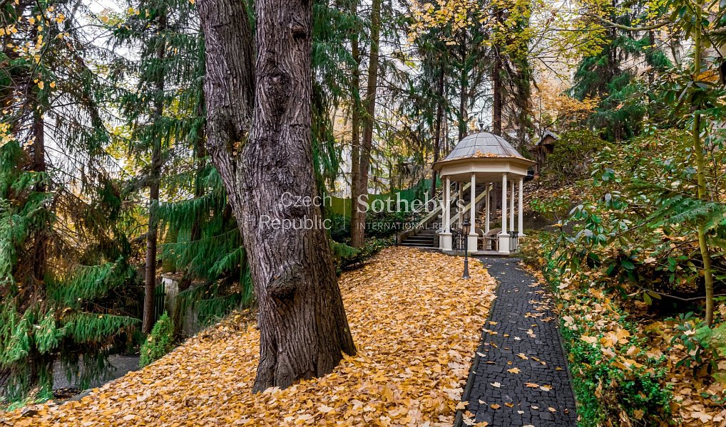 Prodej domu 468 m² s pozemkem 2 681 m², Karlovy Vary – náhled fotky 25
