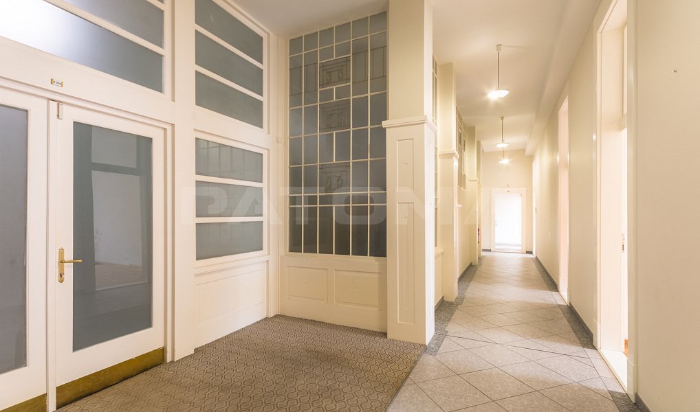 Pronájem kanceláře 161 m², Praha – náhled fotky 4