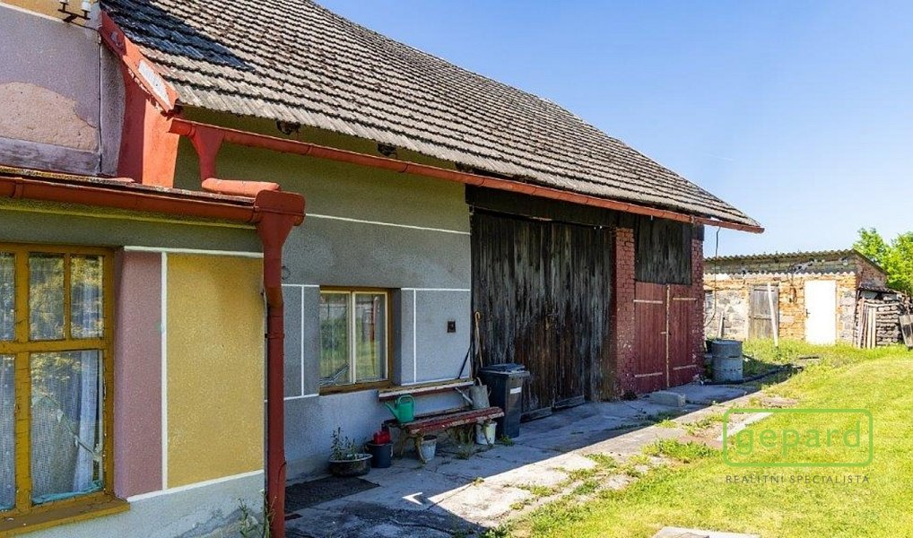 Prodej domu 170 m² s pozemkem 1 000 m², Obrubce – náhled fotky 7