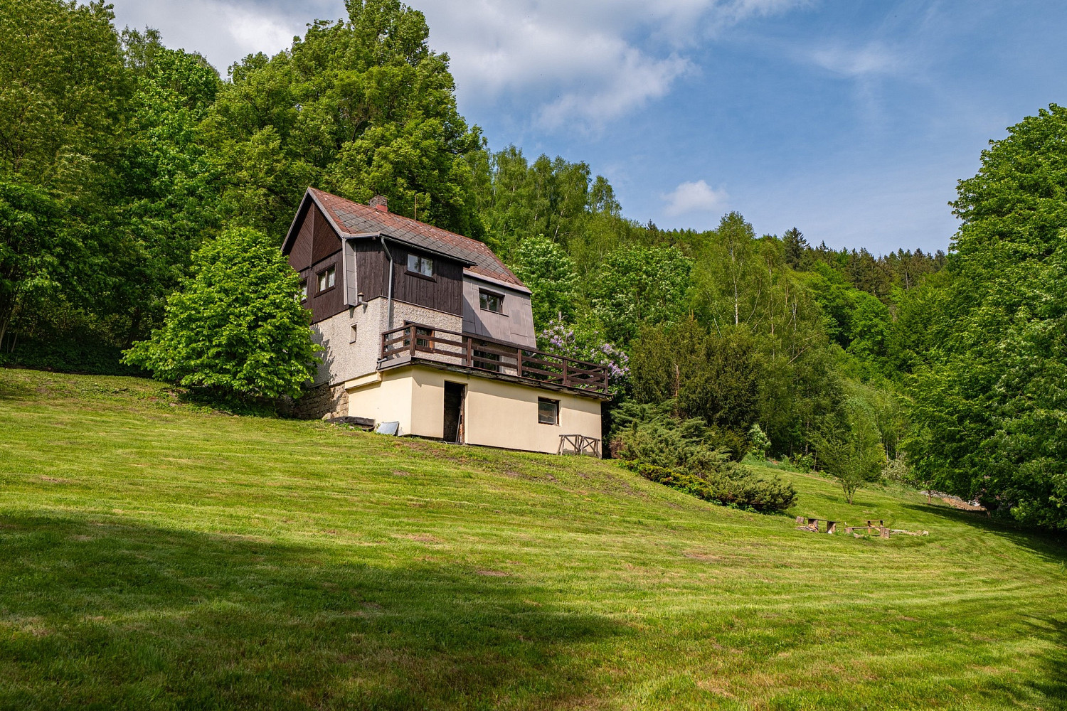 Prodej domu 80 m² s pozemkem 2 200 m² – fotografie 2