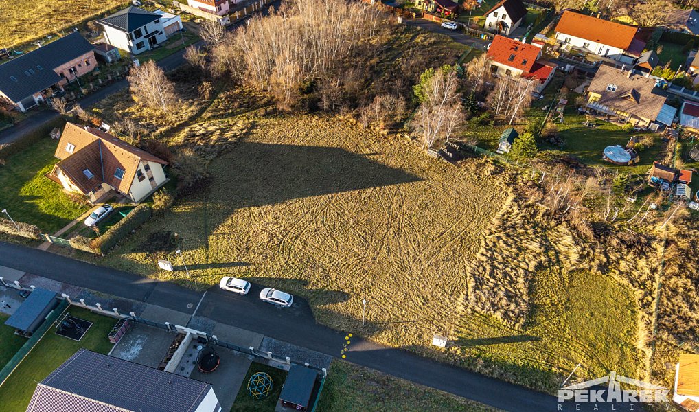 Prodej stavebního pozemku 1 054 m², Mukařov – náhled fotky 3