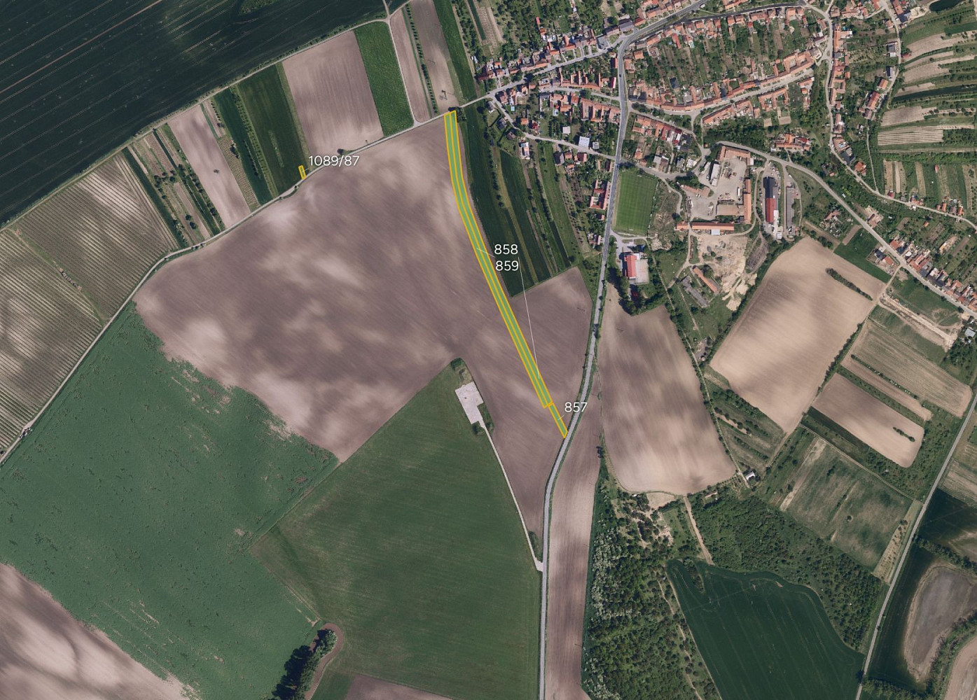Prodej pole 7 360 m²
