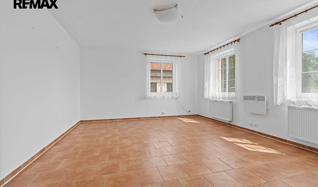 Prodej kanceláře 1 050 m², Slatina – náhled fotky 25