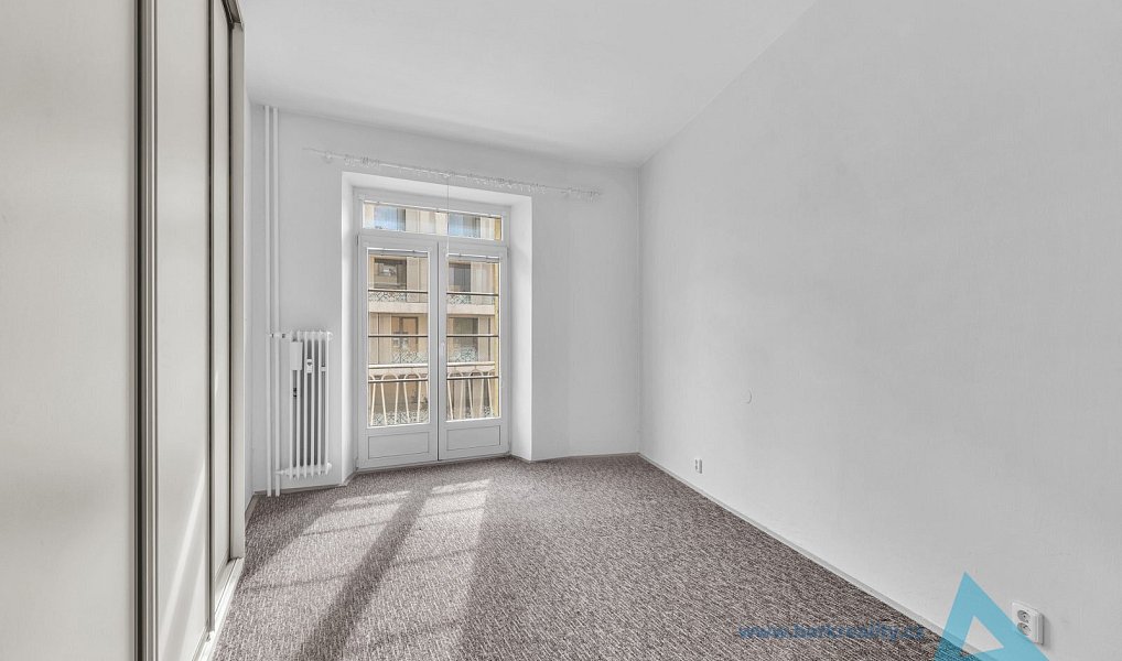 Prodej bytu 2+1 70 m², Praha – náhled fotky 15