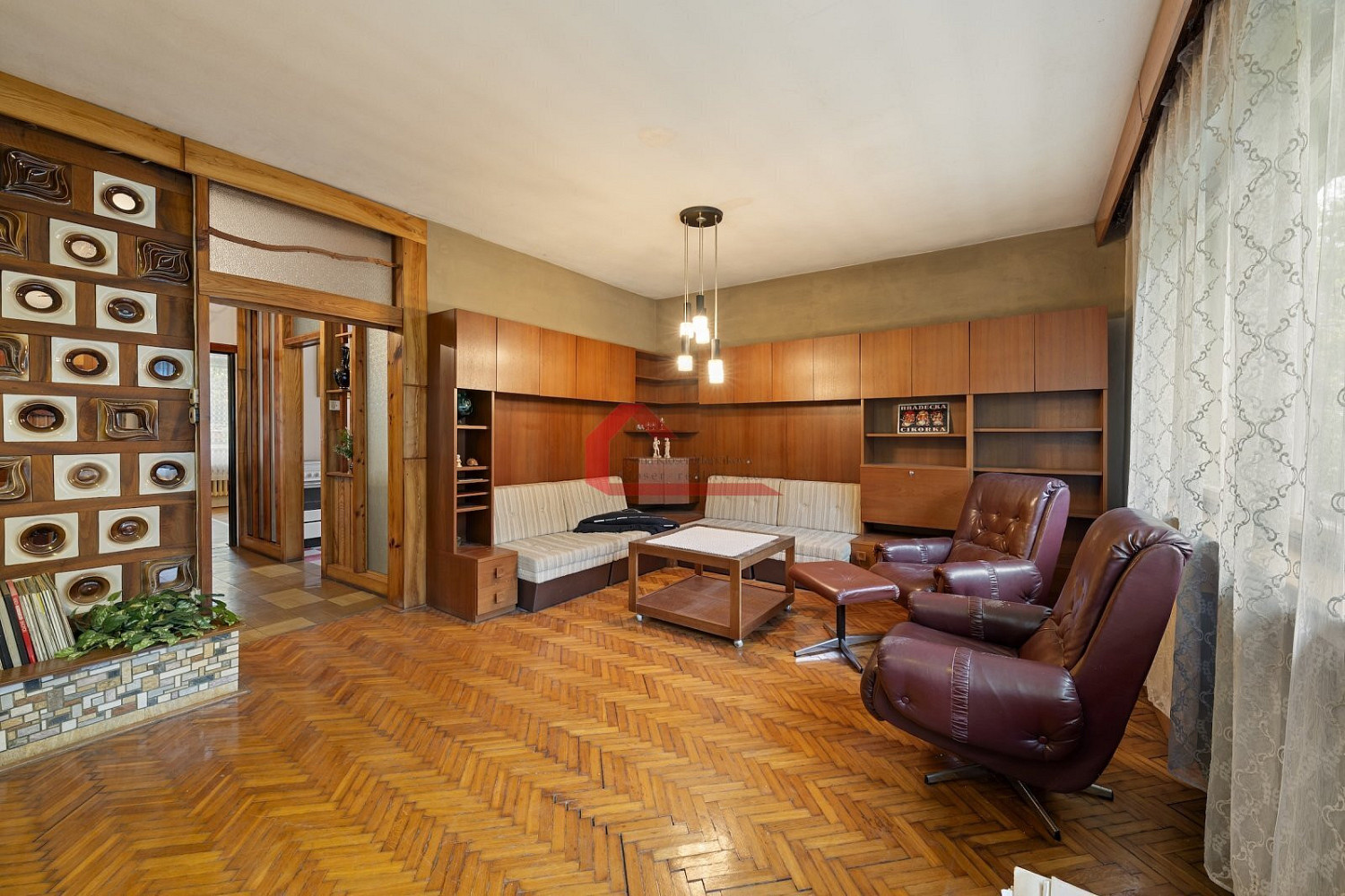 Prodej domu 214 m² s pozemkem 1 095 m² – fotografie 4