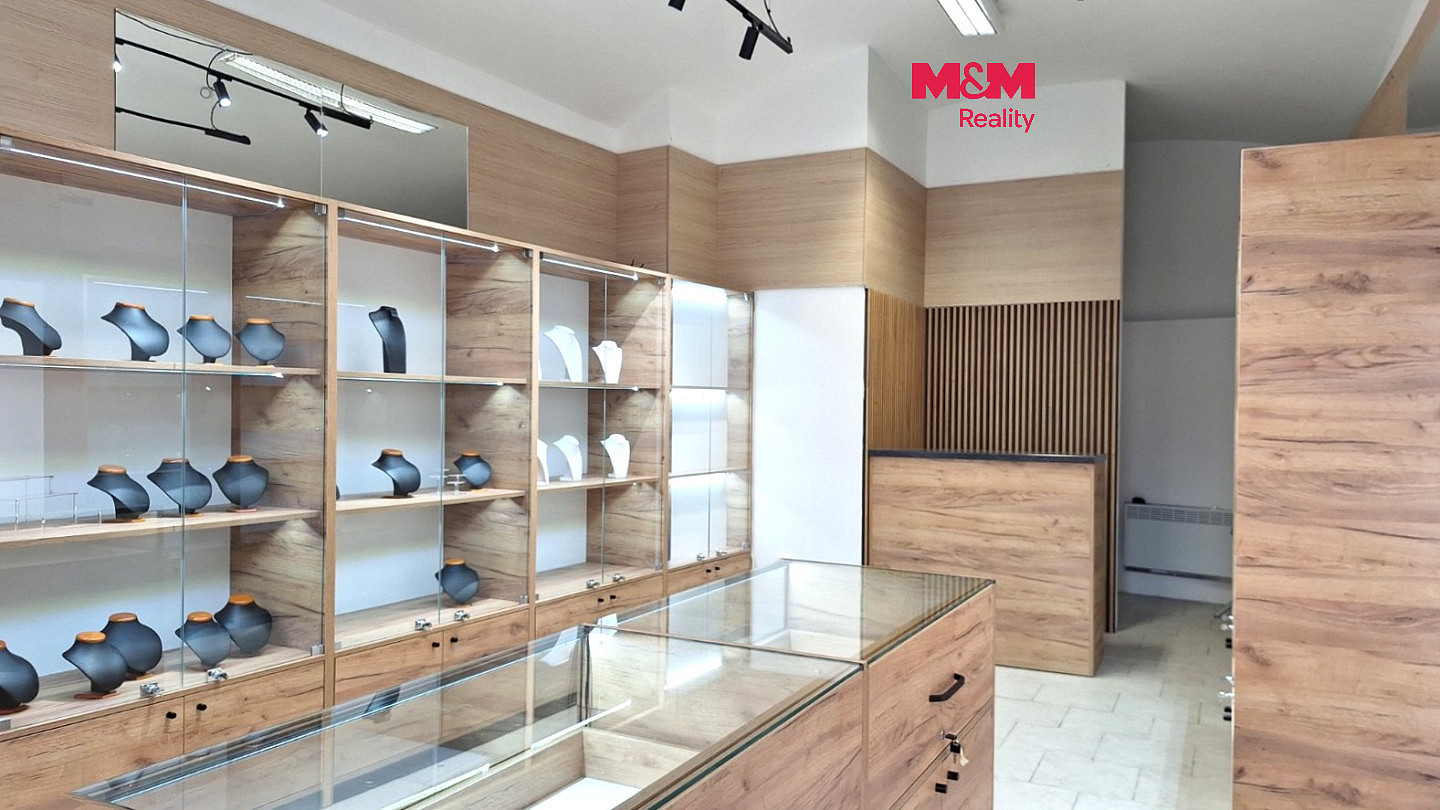 Pronájem obchodních prostor 35 m²