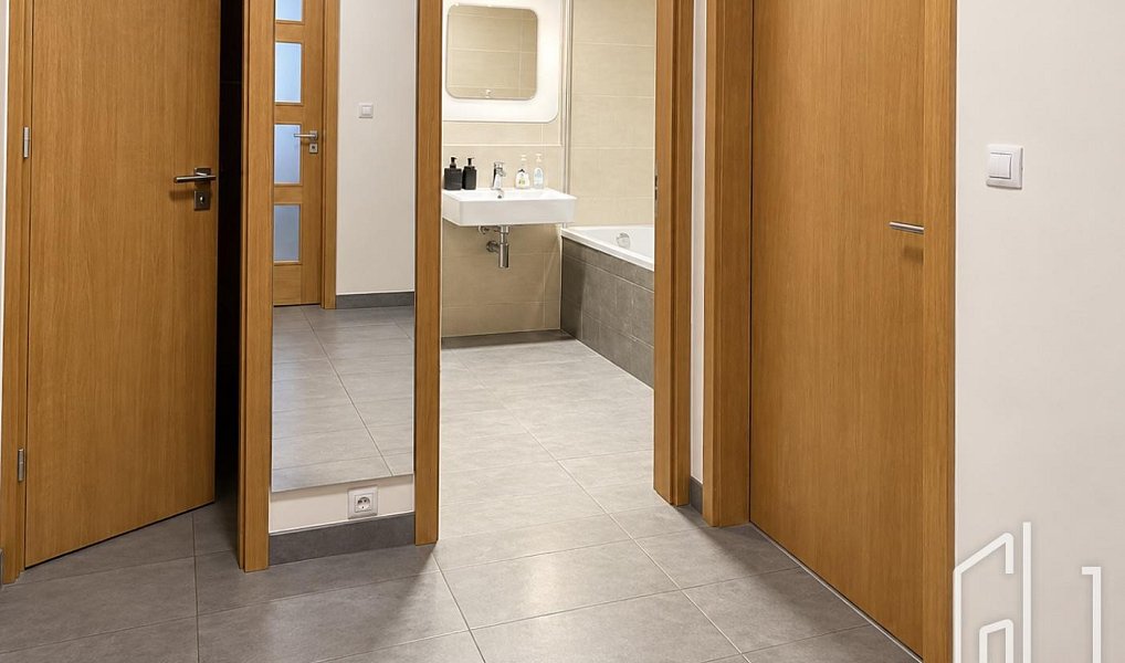 Pronájem bytu 2+kk 57 m², Praha – náhled fotky 7