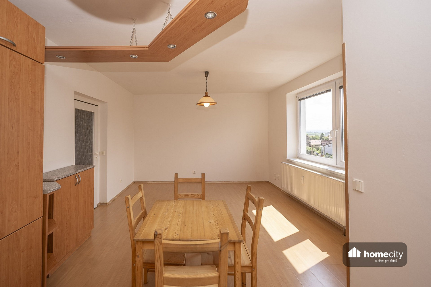 Pronájem bytu 1+1 37 m² — photo 2