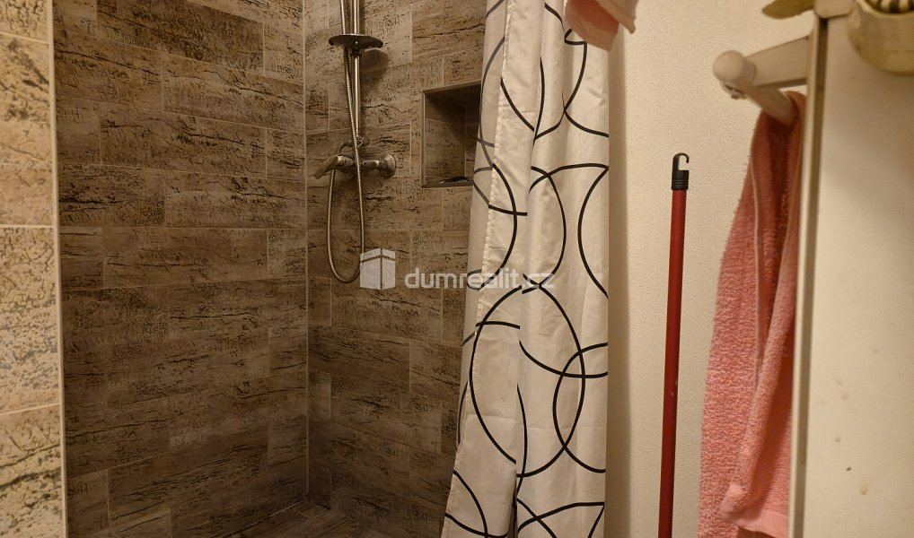 Prodej výrobních prostor 340 m², Láz – náhled fotky 9