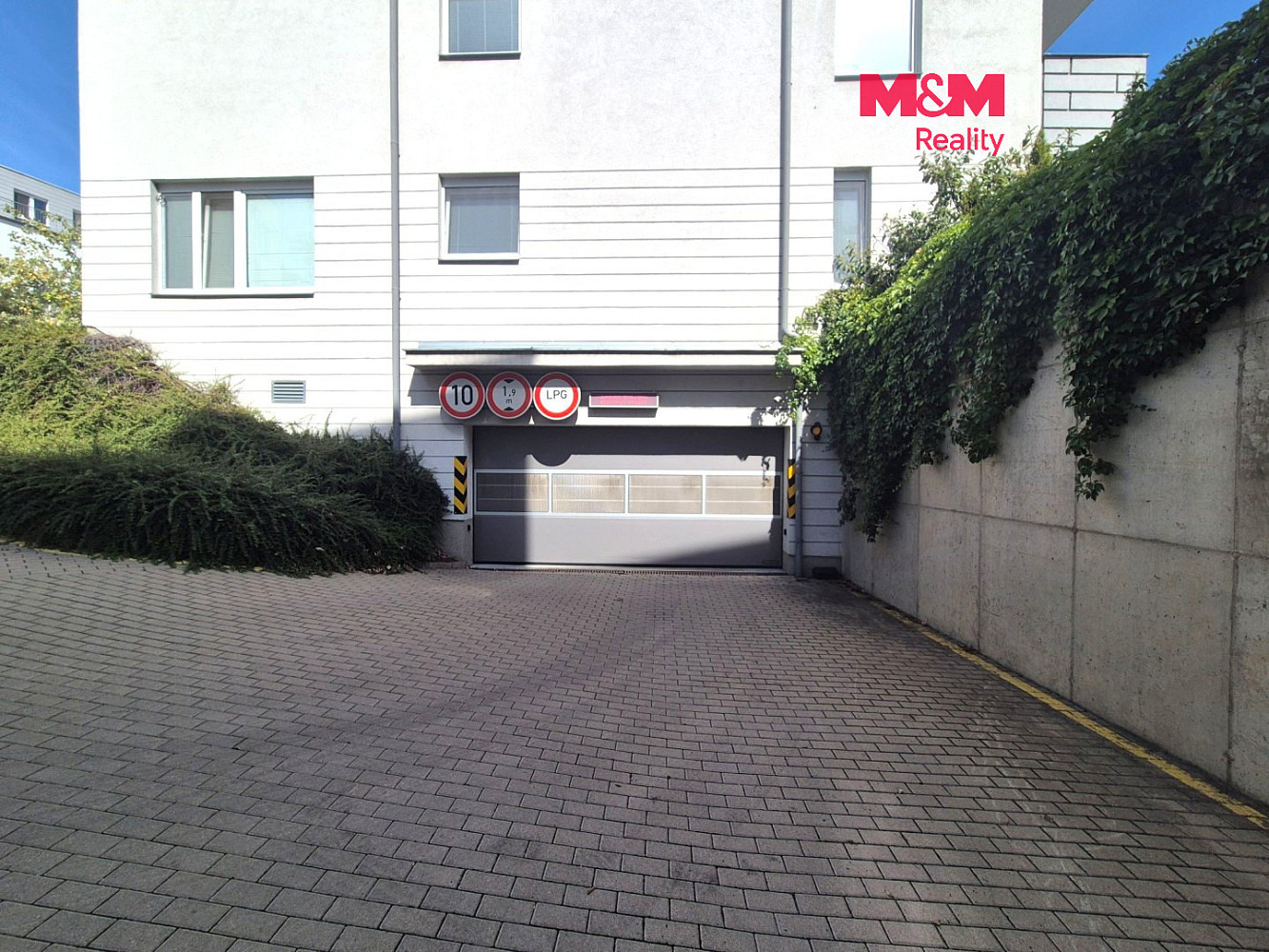 Prodej garáže, 16 m2, Beroun, ul. V Zahradách
