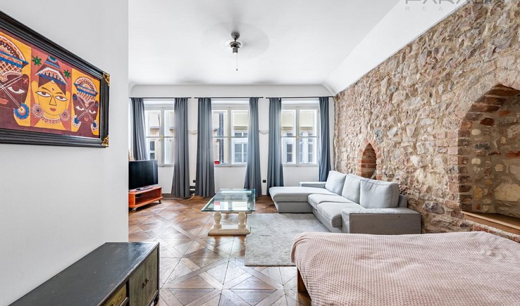 Prodej bytu 2+1 79 m², Praha – náhled fotky 2