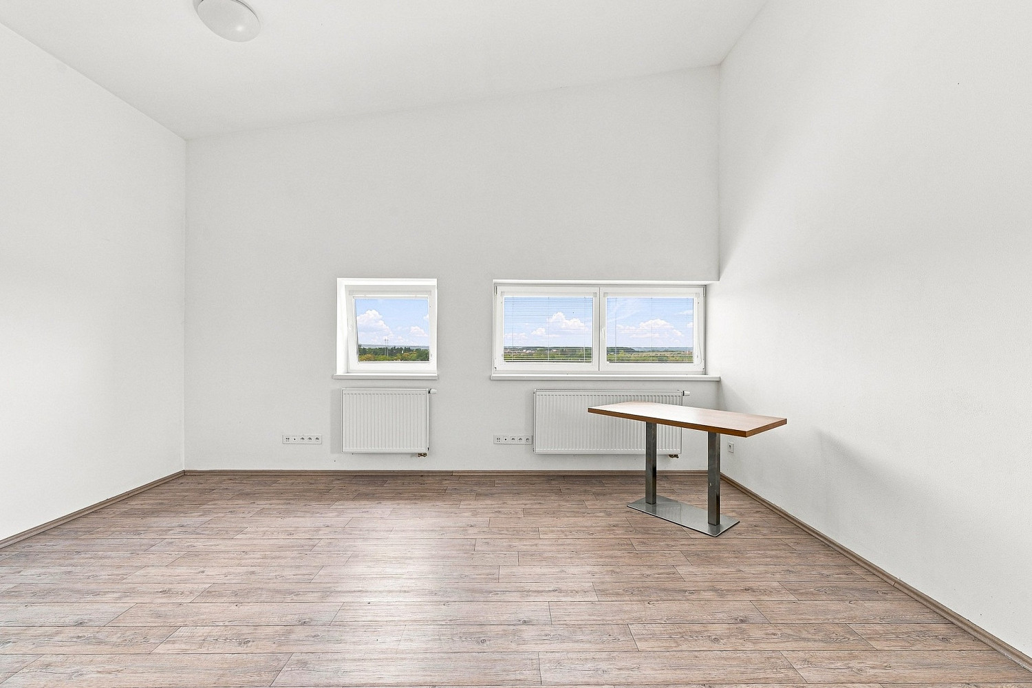 Pronájem kancelářského objektu 1 382 m², Praha - Uhříněves - View 5