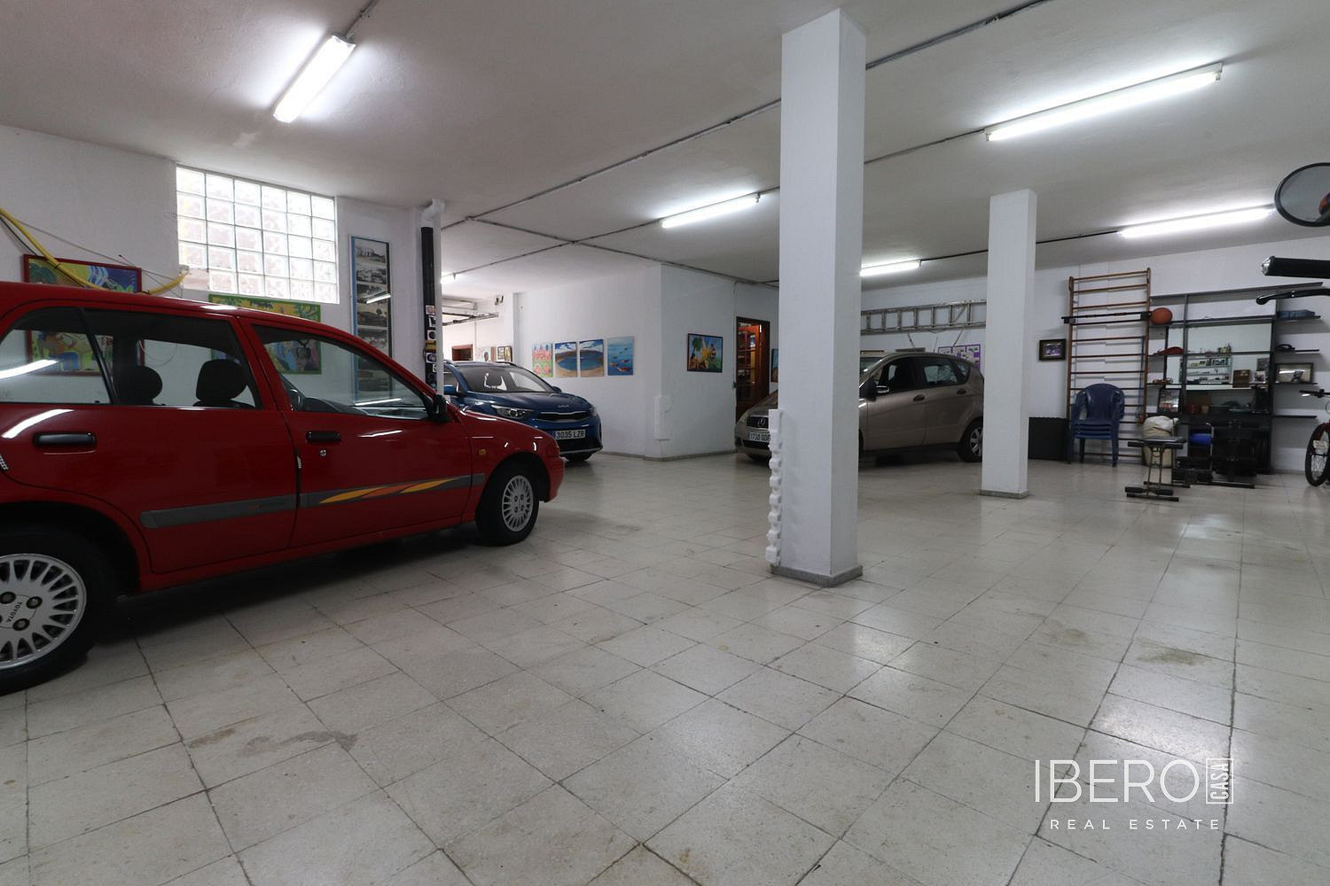 Prodej domu 430 m² s pozemkem 331 m² — photo 2