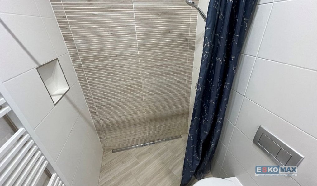Pronájem bytu 1+kk 26 m², Lednice – náhled fotky 6