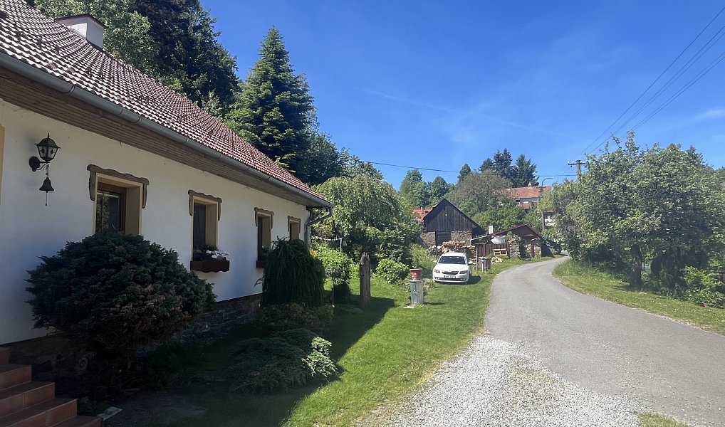 Prodej chalupy 200 m², Bousín – náhled fotky 9