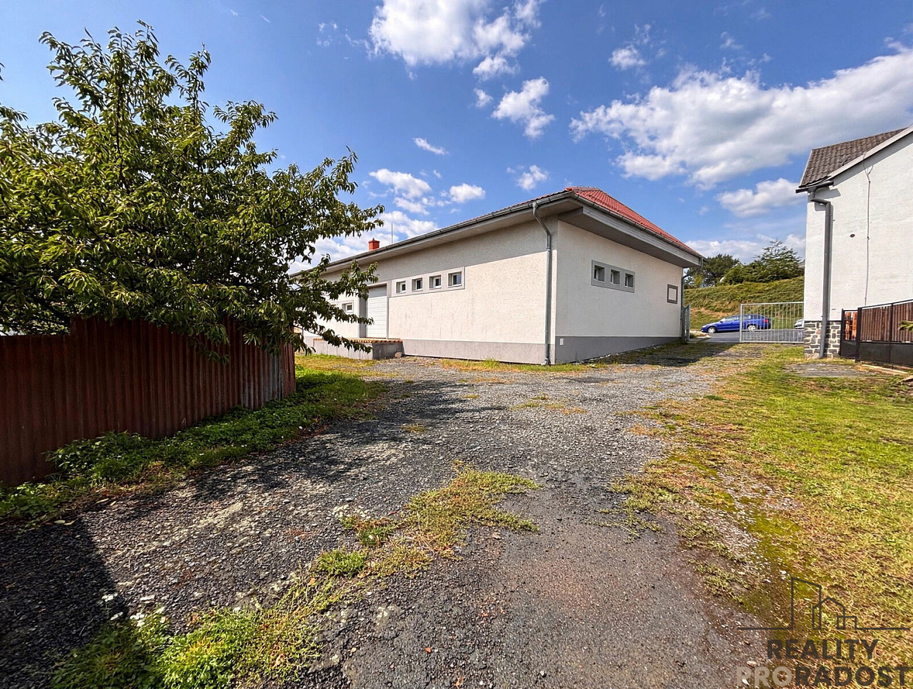 Prodej komerčního objektu (jiného typu) 244 m² – fotografie 3