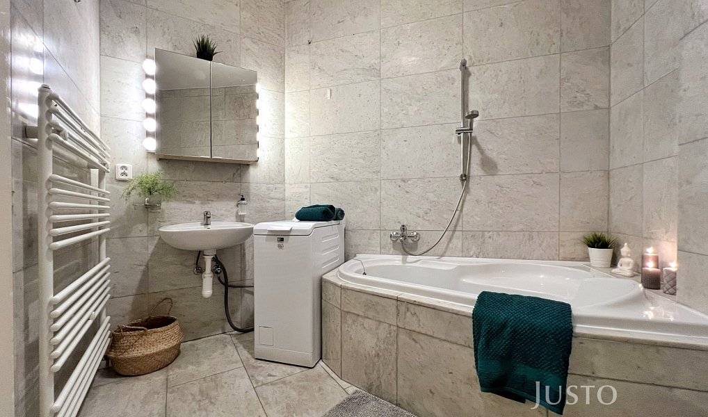 Pronájem bytu 2+1 100 m², Praha – náhled fotky 4