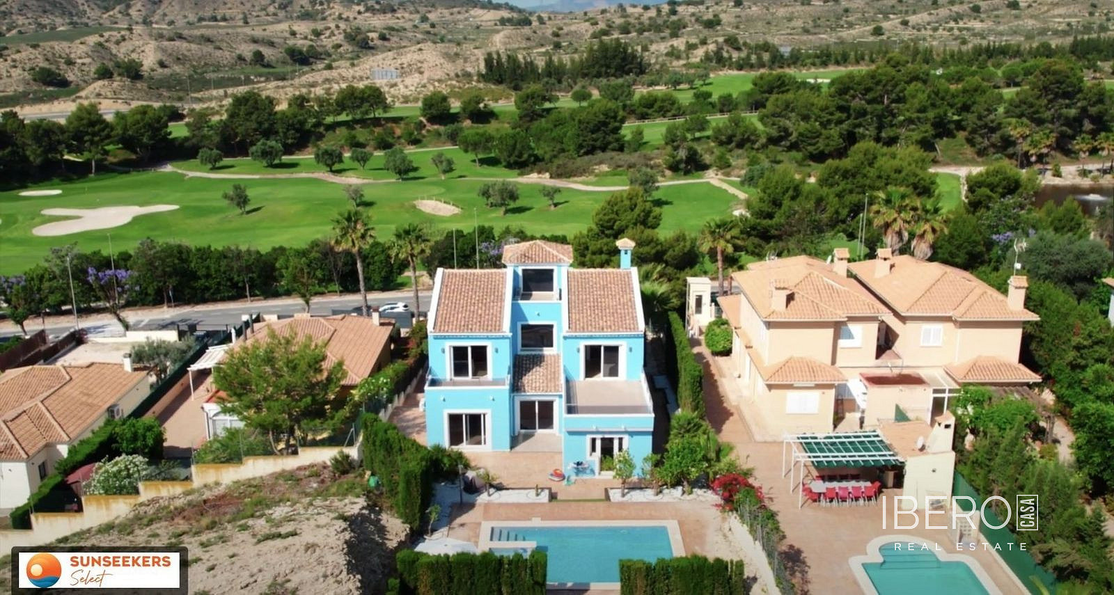 Prodej domu 453 m² s pozemkem 1 115 m²
