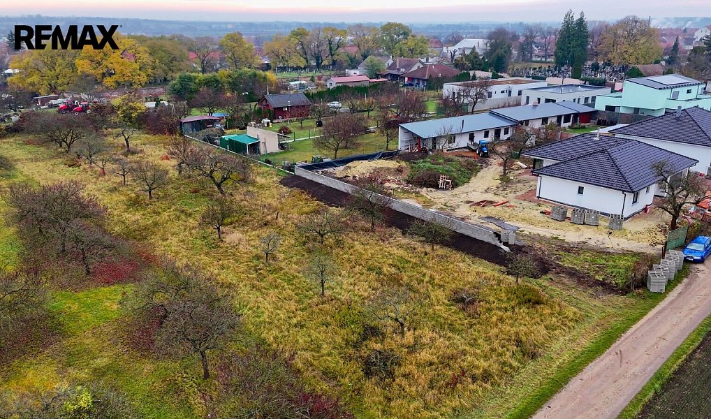 Prodej stavebního pozemku 3 055 m², Podivín – náhled fotky 3