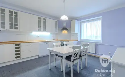 Pronájem bytu 2+1 70 m², Na Hrádku, Kralupy nad Vltavou, okres Mělník