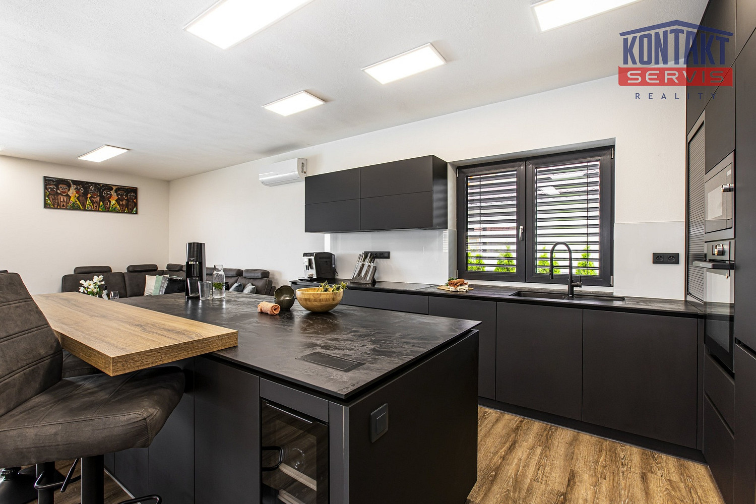 Prodej domu 236 m² s pozemkem 1 076 m² — photo 4