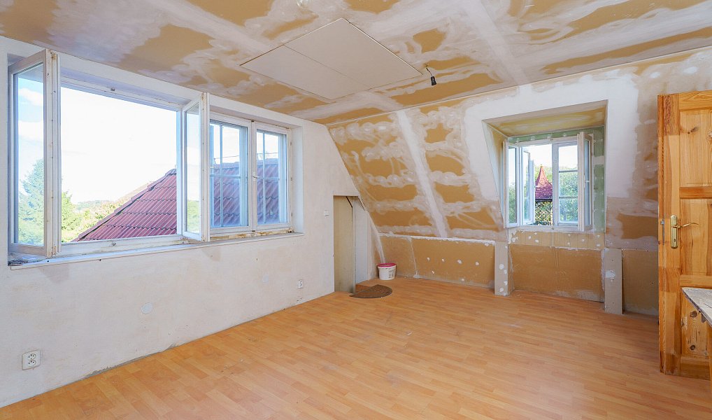 Prodej domu 153 m² s pozemkem 1 447 m², Statenice – náhled fotky 15