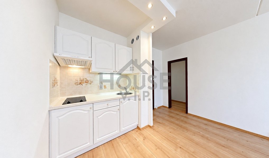 Prodej bytu 1+kk 29 m², Praha – náhled fotky 8