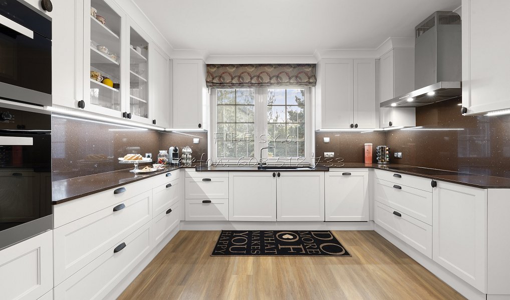 Prodej vily 458 m² s pozemkem 1 401 m², Kamenice – náhled fotky 16