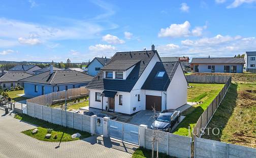 Prodej domu 180 m² s pozemkem 818 m², Lázná, Doubravčice, okres Kolín