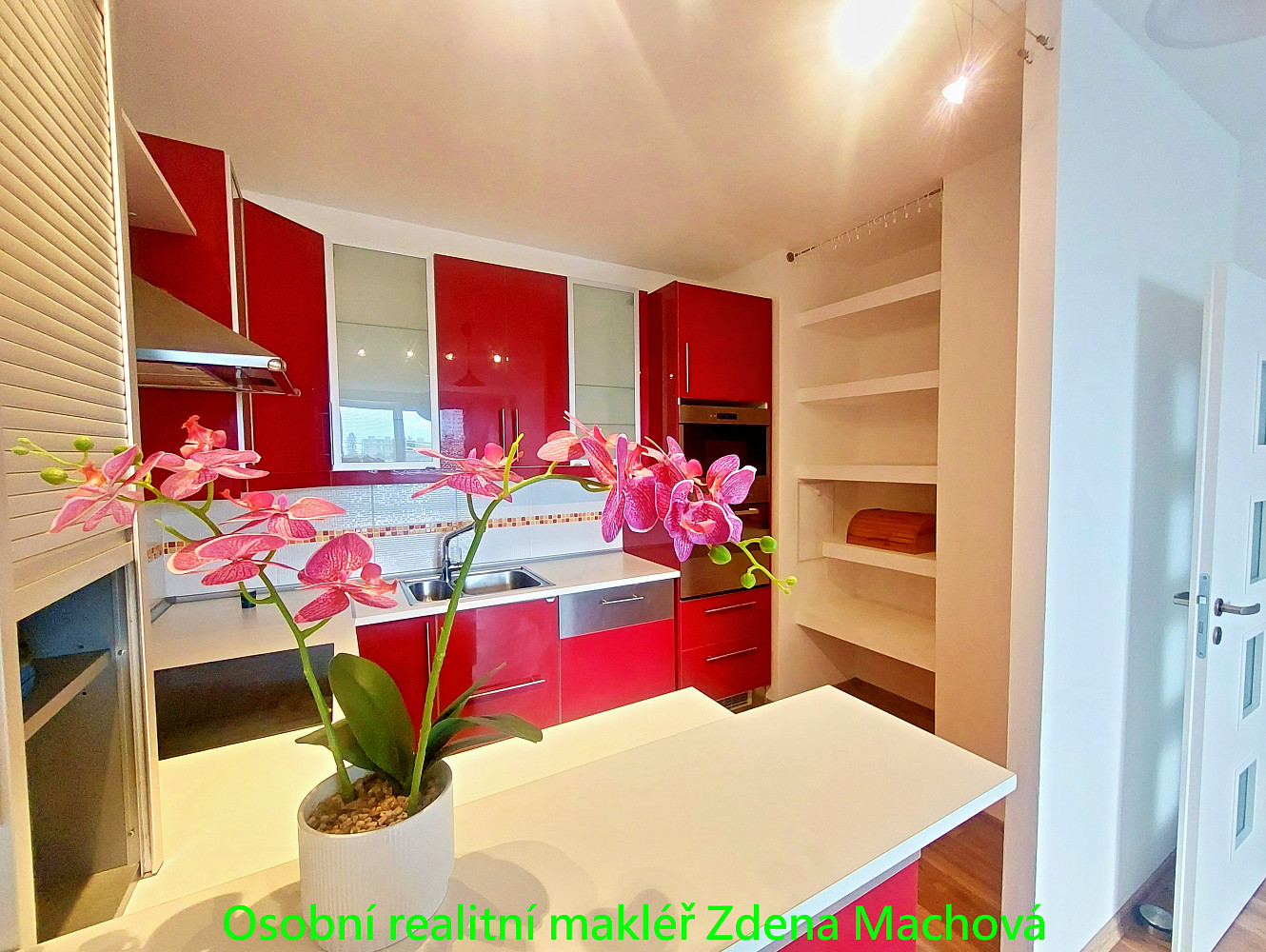 Pronájem bytu 3+kk 67 m² – fotografie 2