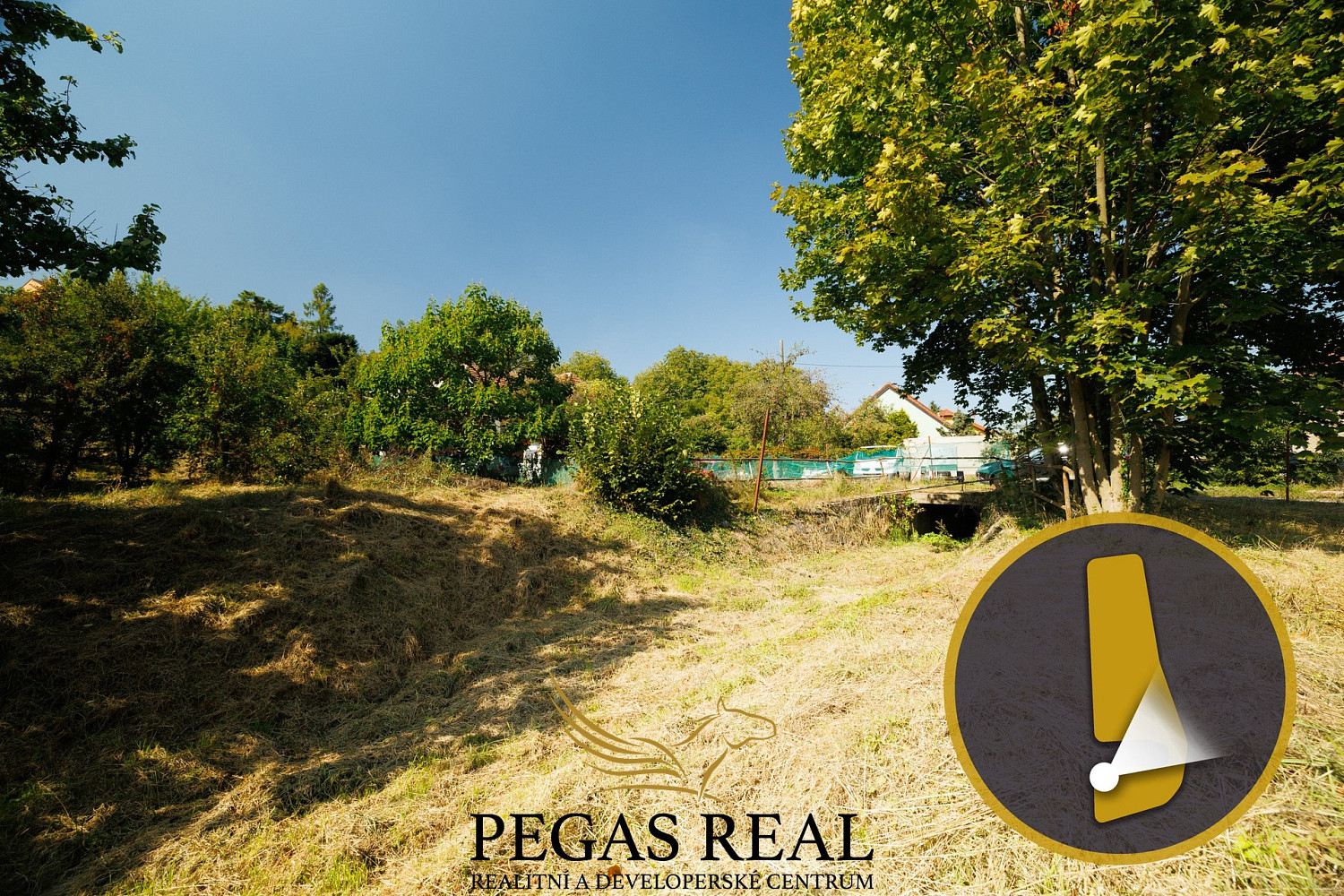 Prodej stavebního pozemku 833 m² – fotografie 2