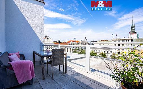 Pronájem bytu 1+kk 33 m², Smetanovo náměstí, Pardubice - Zelené Předměstí