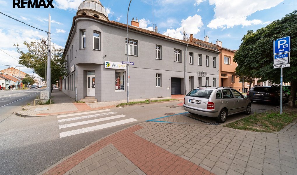 Prodej bytu atypického 329 m², Brno – náhled fotky 9