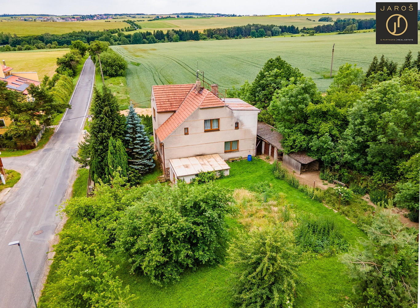 Prodej domu 277 m² s pozemkem 1 132 m² — photo 2