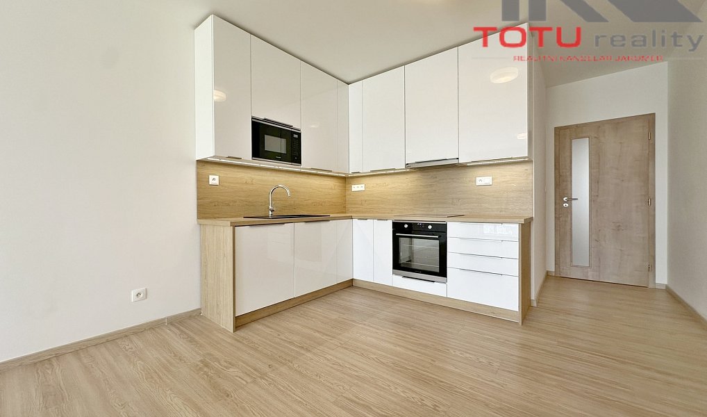 Pronájem bytu 3+kk 82 m², Jaroměř – náhled fotky 4
