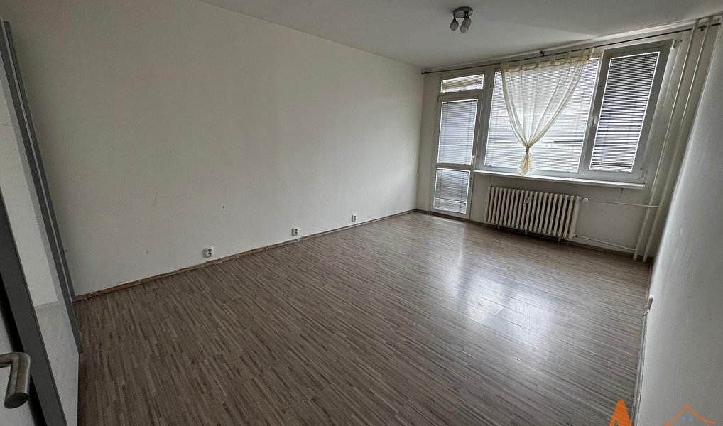 Prodej bytu 2+1 64 m², Chomutov – náhled fotky 2