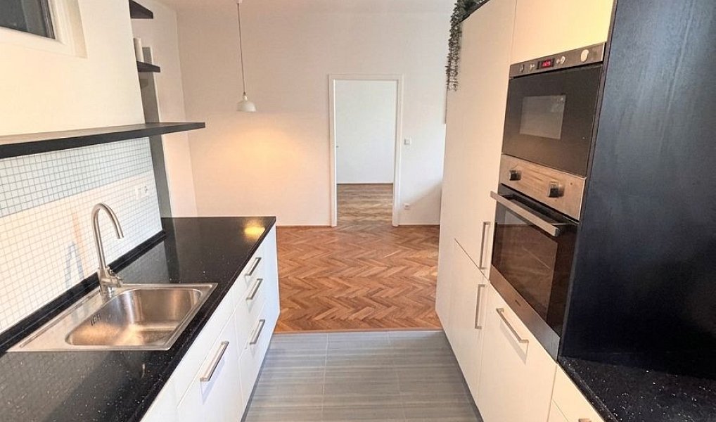Prodej bytu 2+kk 54 m², Praha – náhled fotky 6